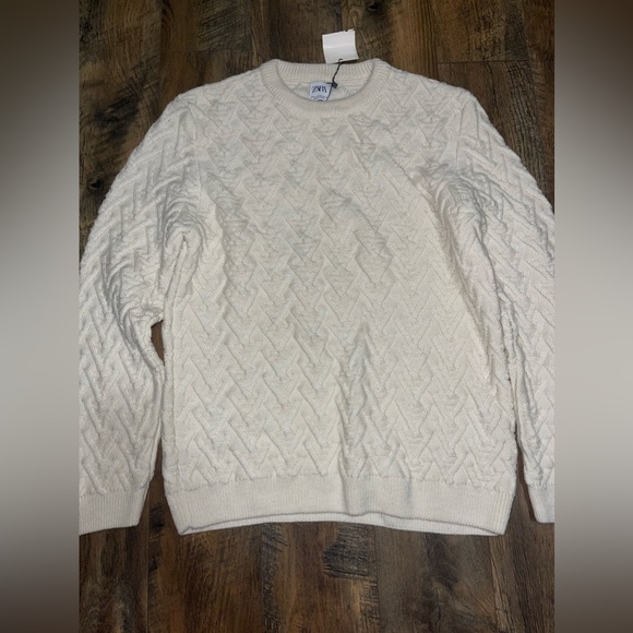 Zara Chunky Knit Sweater - Picture 2 of 4